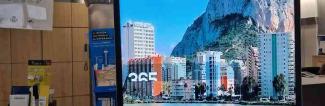 Calp inicia una campaña institucional y turística en 15 oficinas de Correos de España